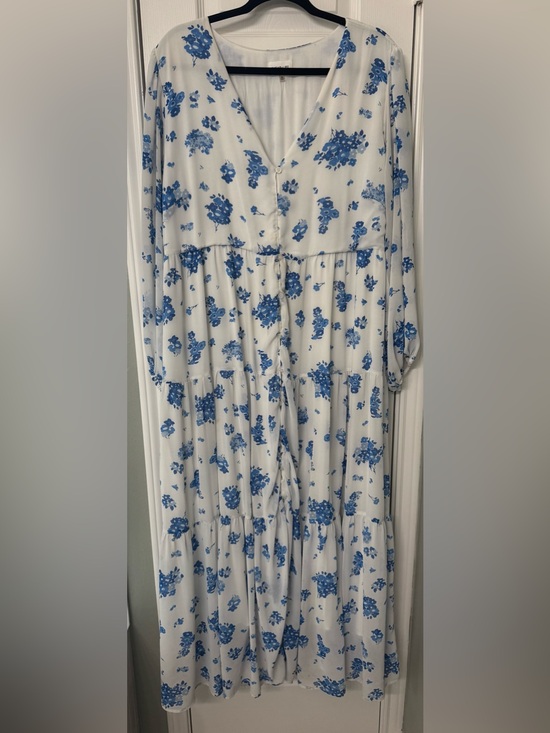 Sugarlips Dresses & Skirts - Sugarlips White Maxi Dress with Blue Floral Print